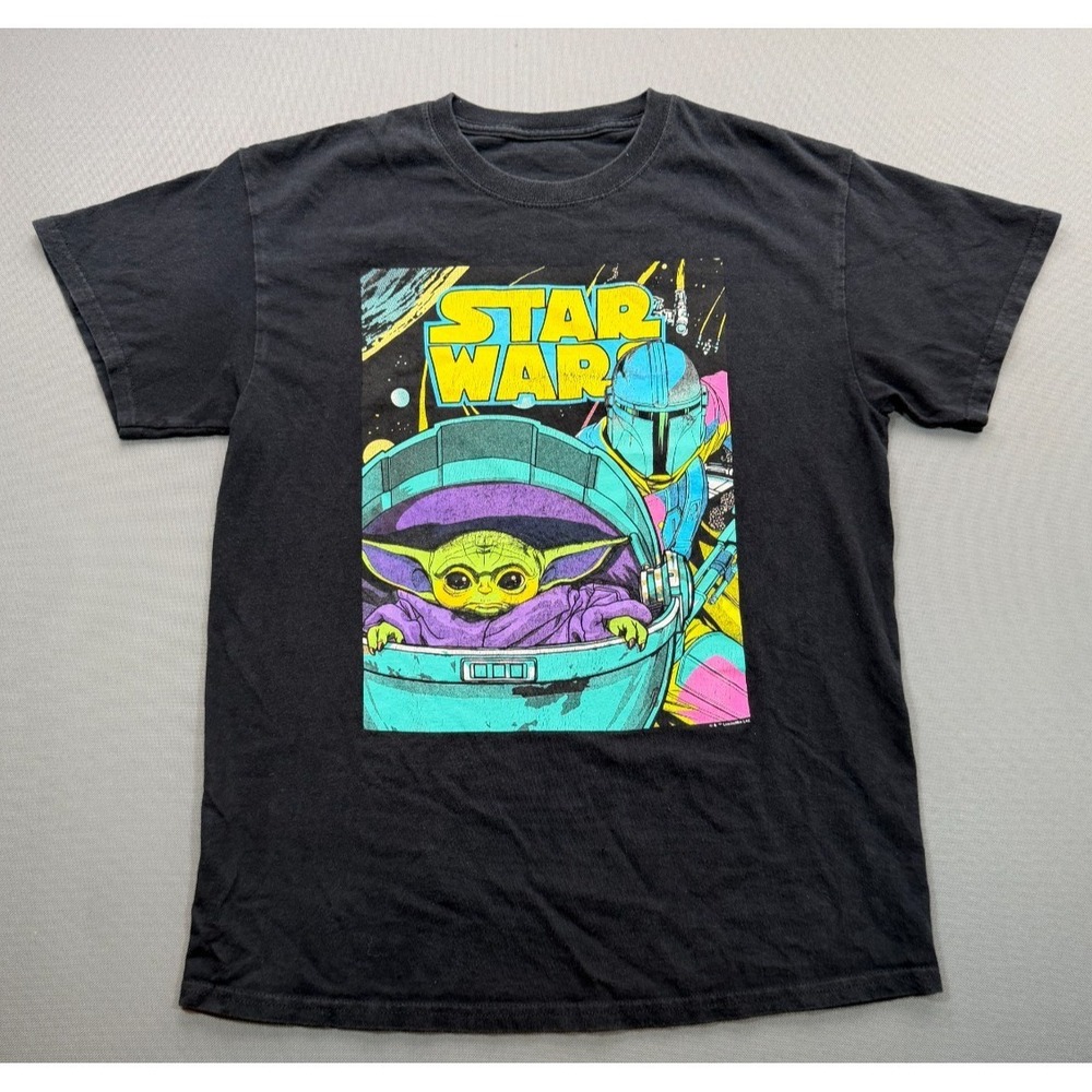 Star Wars The Mandalorian Grogu Baby Yoda Graphic T-Shirt Black Men's Medium M